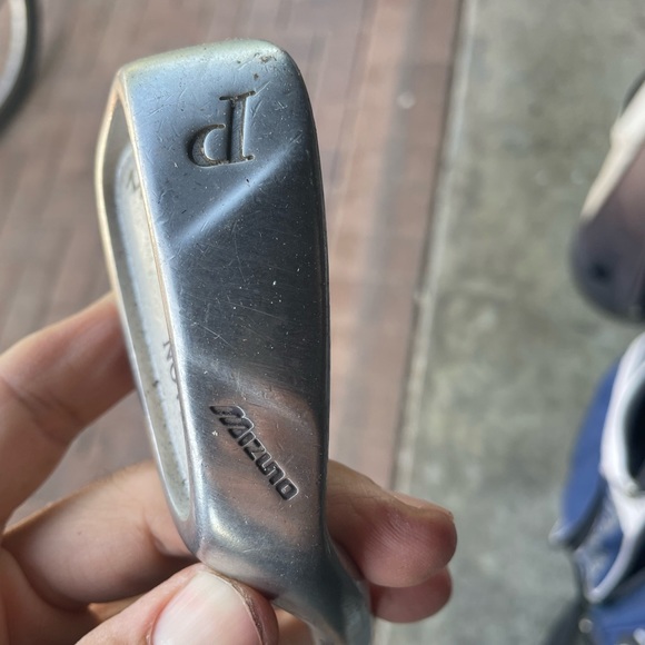 Mizuno ladies pitching Wedge Novel in right hand - Picture 4 of 6